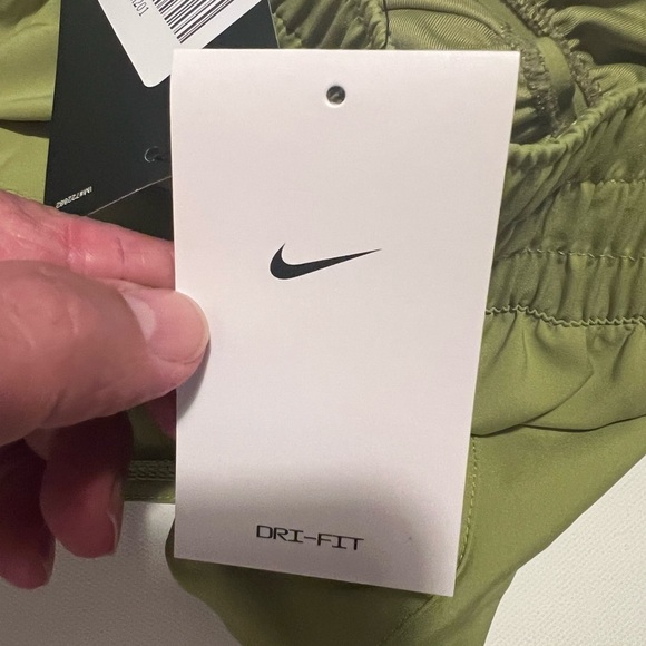 WOMEN'S NIKE ONE DRI-FIT ULTRA HIGH-WAISTED 3-INCH BRIEF-LINED SHORTS SIZE L - Picture 4 of 9